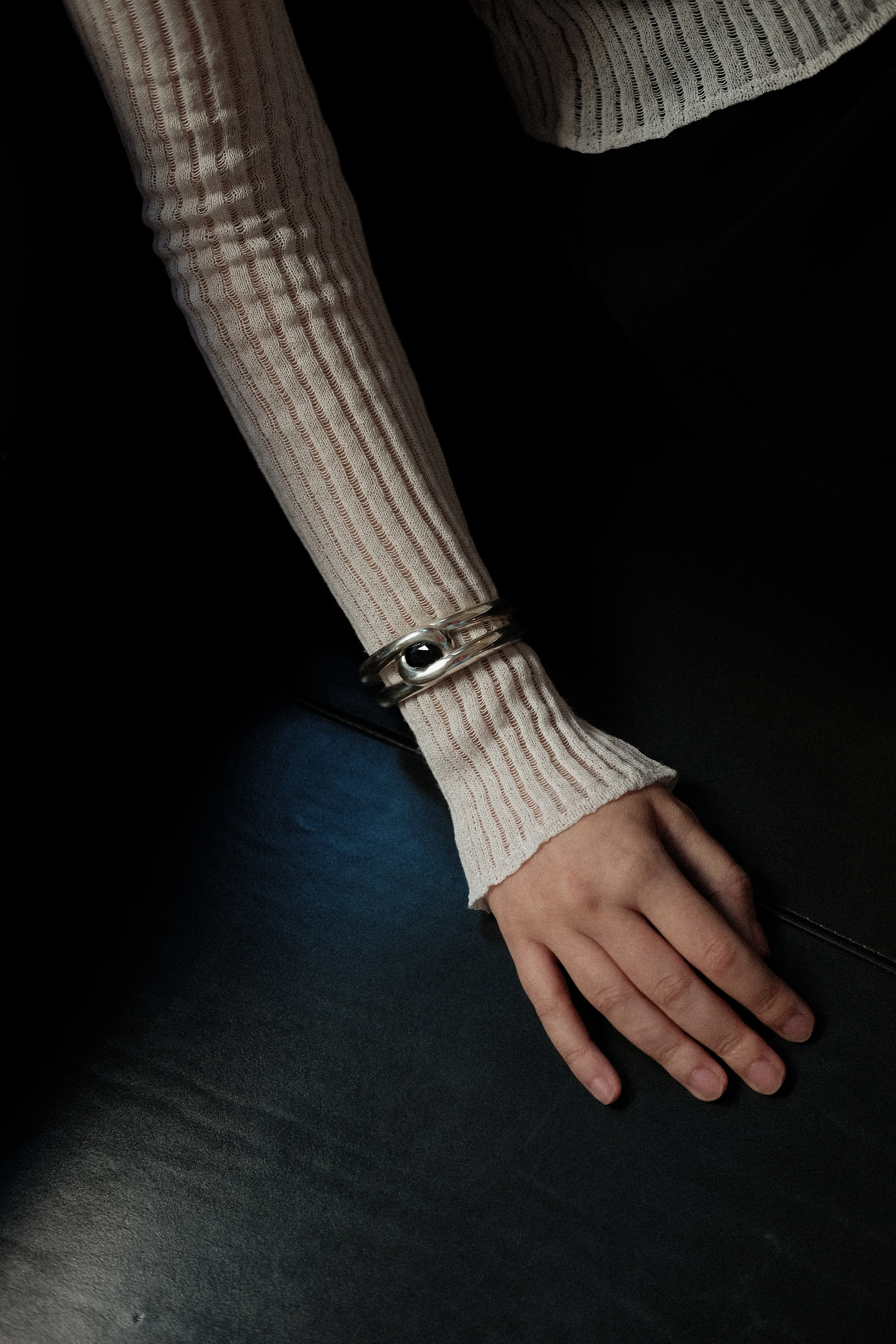 Link Stone Cuff - Image 2